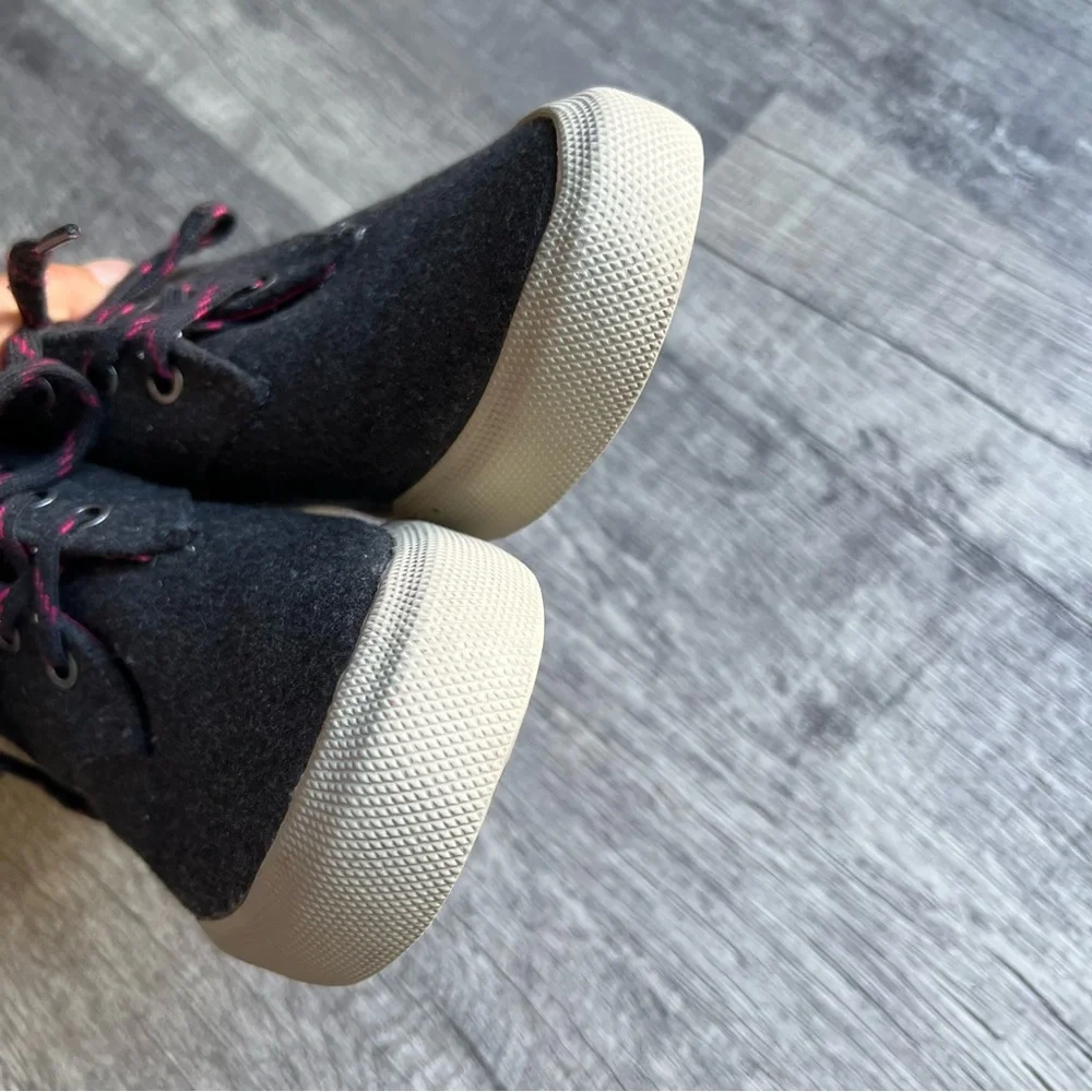 Seavees Boots Sneakers Gray Women's Size 7